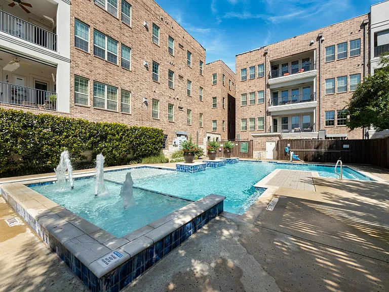 5001 Meridian Ln #2103 — Photo 23