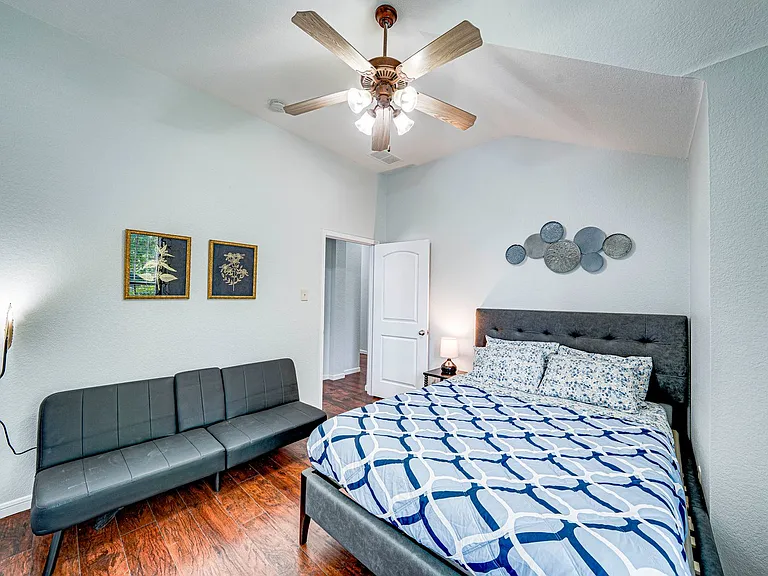 1700 Sparrow Ln — Photo 9