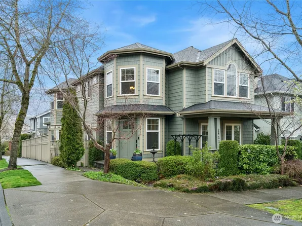 2411 30th Avenue NE, Issaquah, WA 98029