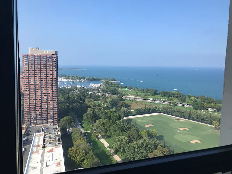 2800 N Lakeshore Dr #3511 — Photo 5
