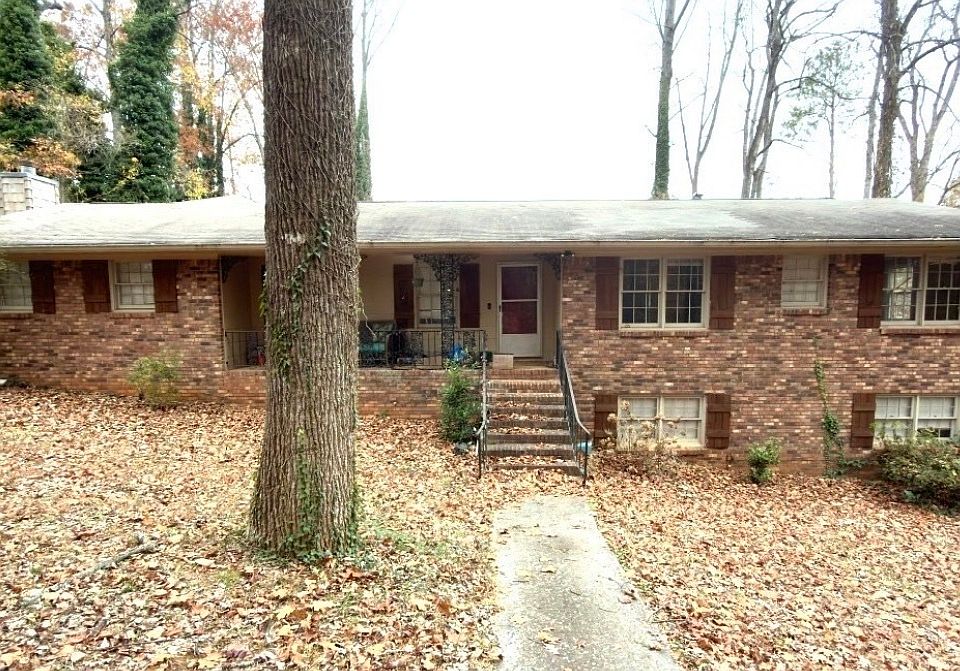 1st image of 649 Crest Dr