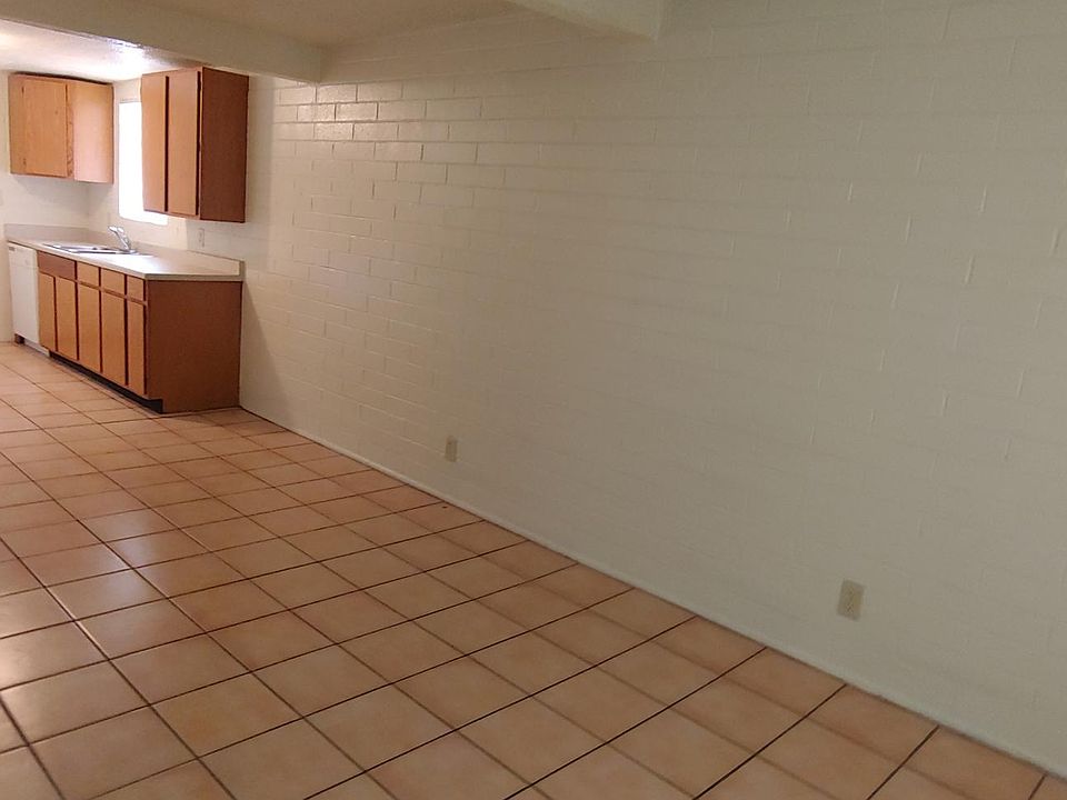 2nd image of 3131 N Treat Ave #D