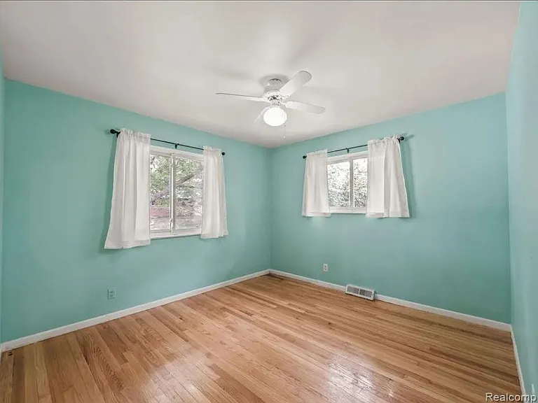 339 S Tilden St — Photo 21