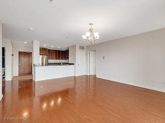 5th image of 255 E Liberty Dr APT 505-2