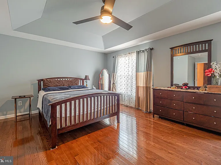 227 Birchwood Dr — Photo 9