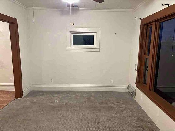 5th image of 3820 Central St