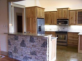 4th image of 1045 Cardinal Ln