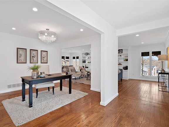 4th image of 12862 Whitehorse Ln