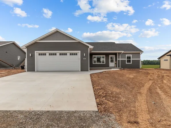 2061 White Dove Ln, Kaukauna, WI 54130