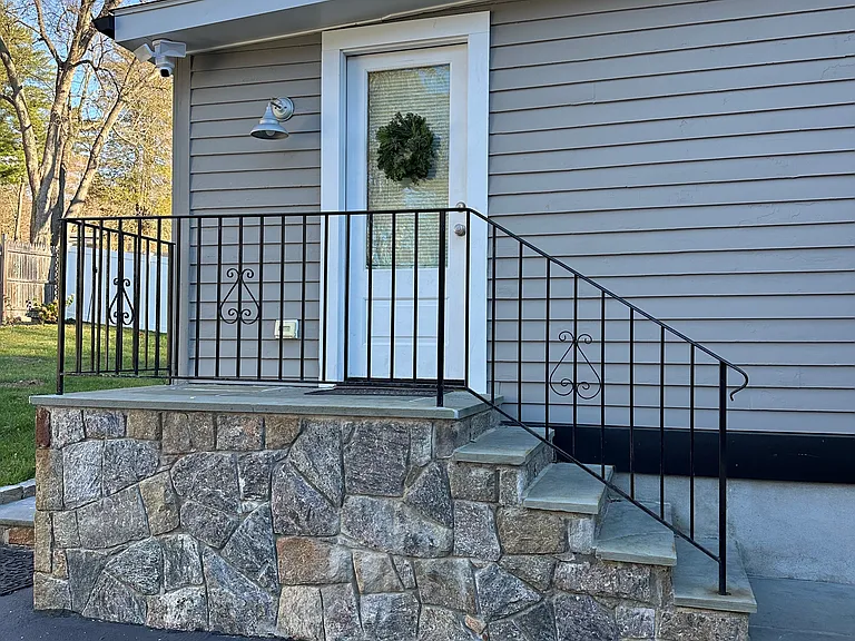 6 Narragansett Ave #1 — Photo 2