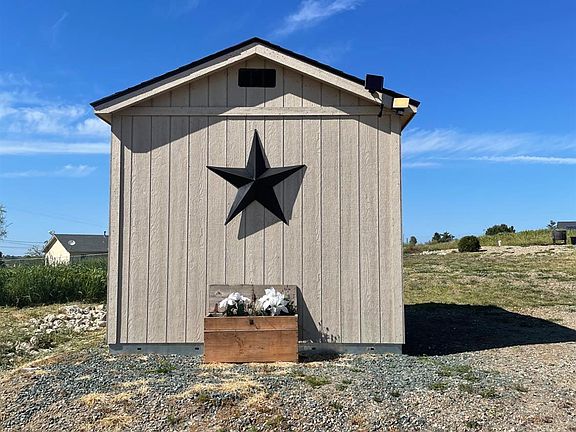 3rd image of 4191 Coyote Dr