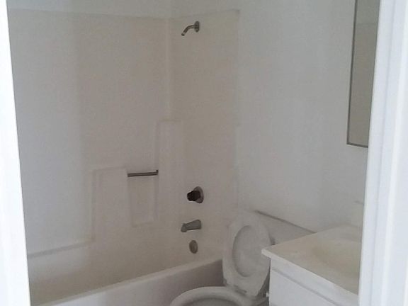 5th image of 245 S Yale St APT 18