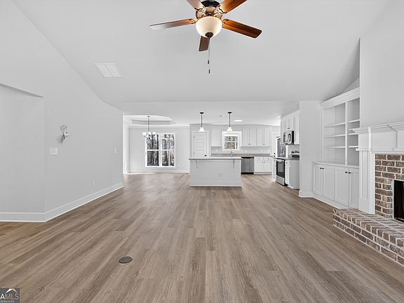 5th image of 1837 Bennett Rd #3