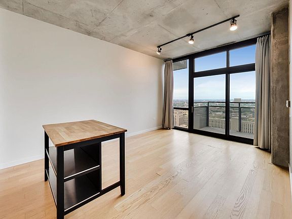 2nd image of 235 W Van Buren St Unit 3413
