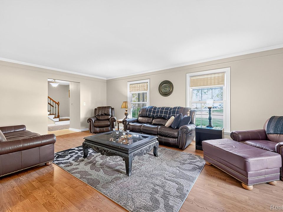 8841 Thorntree Dr, photo 7