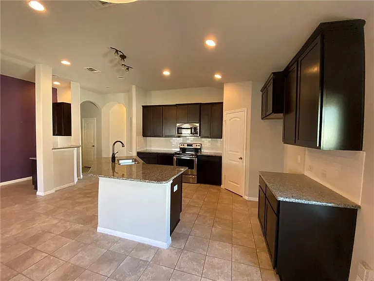 816 Sleeping Bear Dunes Dr — Photo 12