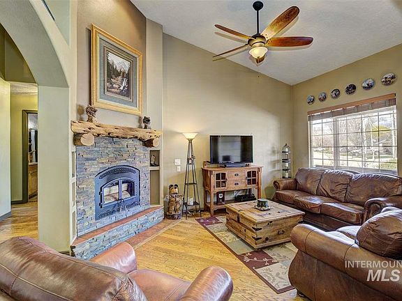 4th image of 6507 N Waterlilly Pl