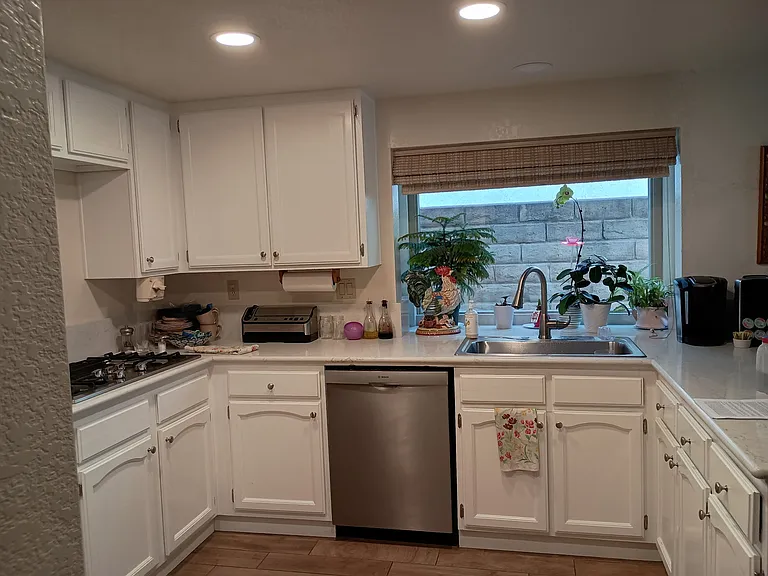 2598 Coronado Pl #1 — Photo 8