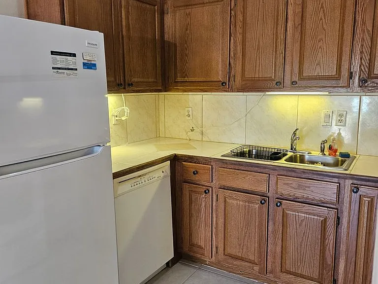 511 Palmetto Dr NE — Photo 7