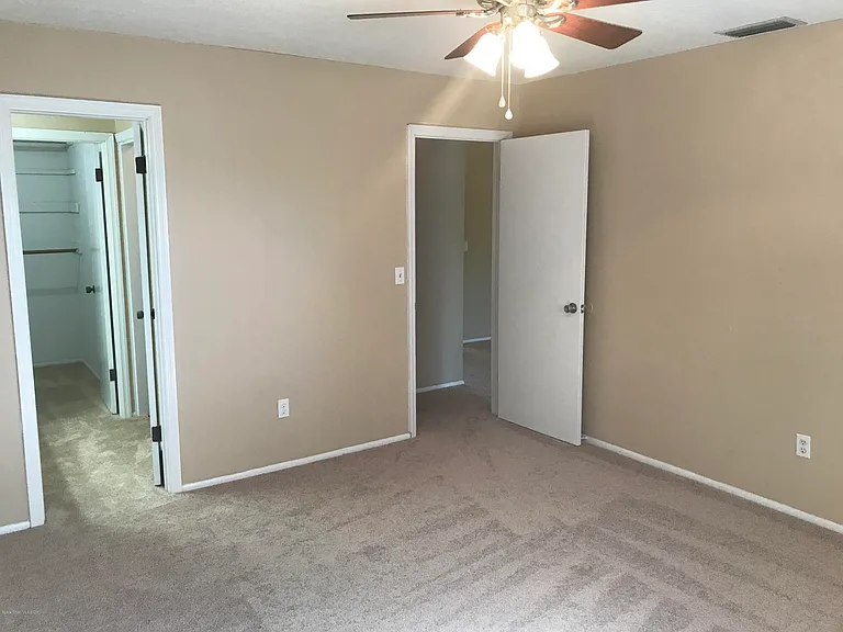 135 Seawind Dr — Photo 8