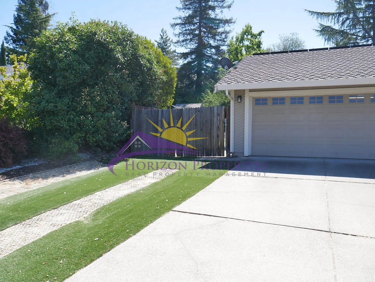 Spacious 4 Bed 2.5 Bath 2,448sqft El Dorado Hills home — Photo 2