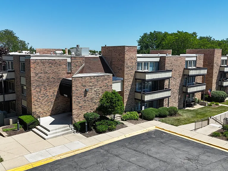 Fieldpointe of Schaumburg — Photo 20