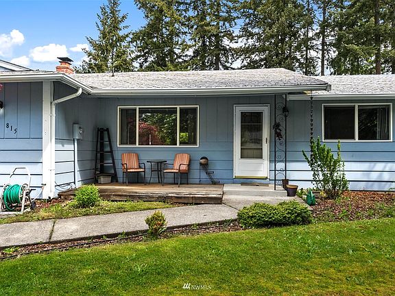 3rd image of 815 188th Street Ct E