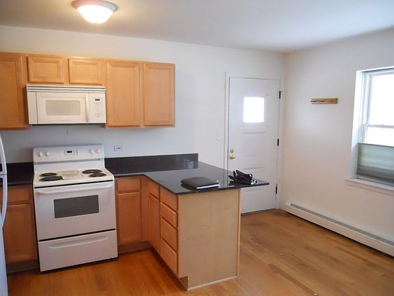 3rd image of 6244 N Harlem Ave #1B