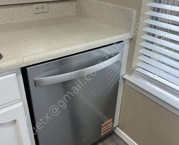 7912 Echo Wind St #7912 — Photo 6