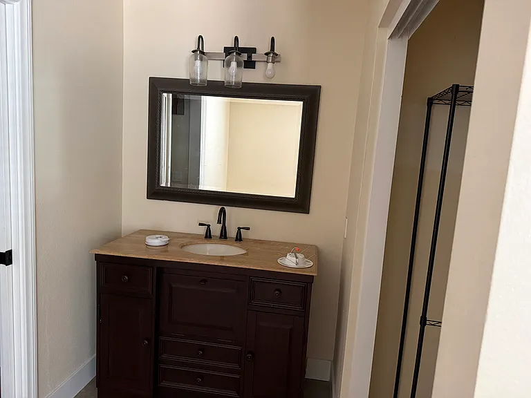 3345 Holly Grove St — Photo 6