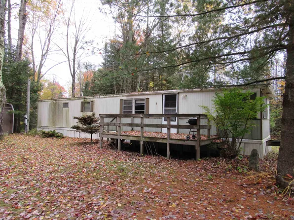 1781 W Lake Cir, Barton City, MI 48705