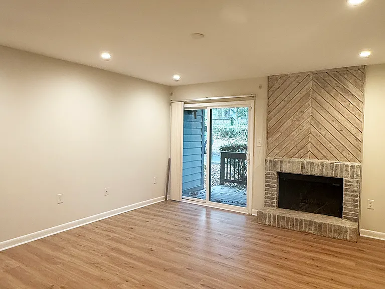4948 Sardis Rd #A — Photo 7