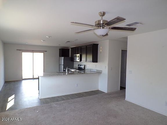 5th image of 360 S OAK Street