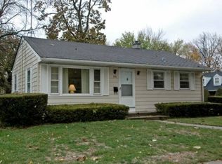 388 N Worth Ave, Elgin, IL 60123