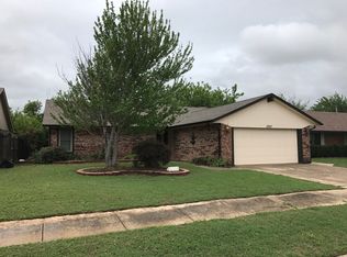 12517 Hickory Hollow Dr, Oklahoma City, OK 73142