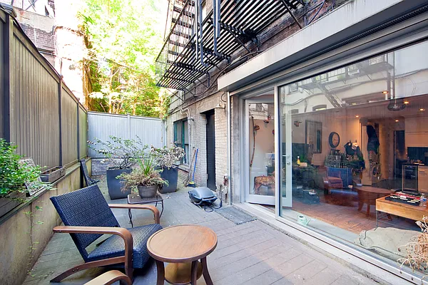 Rented by R New York | media 47