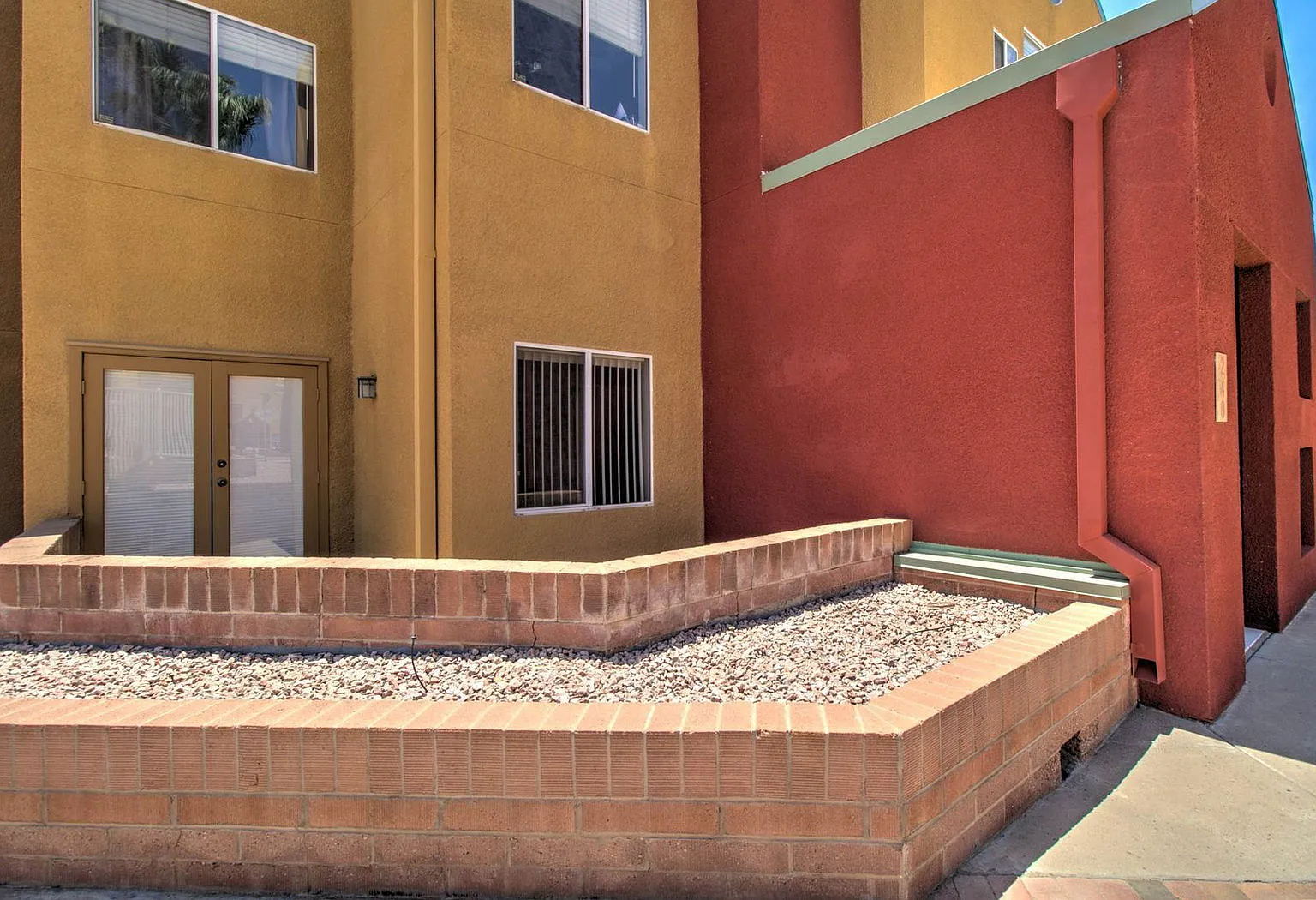 2 bed, 2.0 bath, 1095 sqft, $2,000 — Photo 4