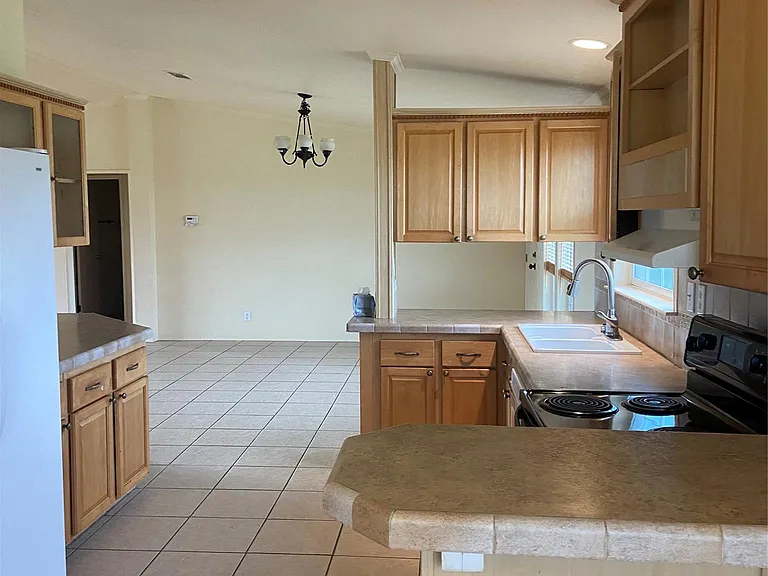 480 Private Road 948 — Photo 6