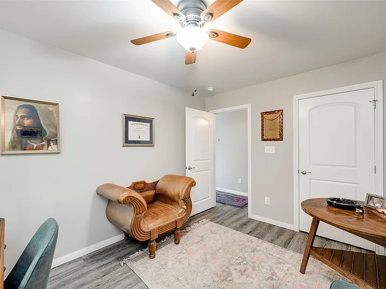 719 Birch Ln — Photo 13