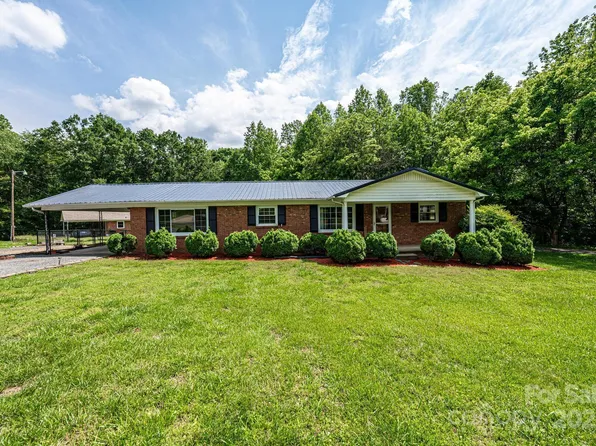 1094/1092 Curve View Rd, Lincolnton, NC 28092