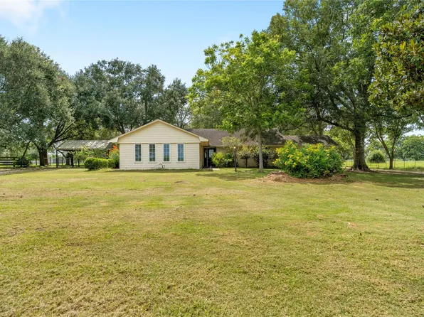 2436 S State Highway 71, El Campo, TX 77437