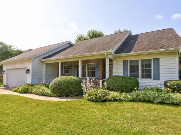 691 Country Ln, Frankenmuth, MI 48734