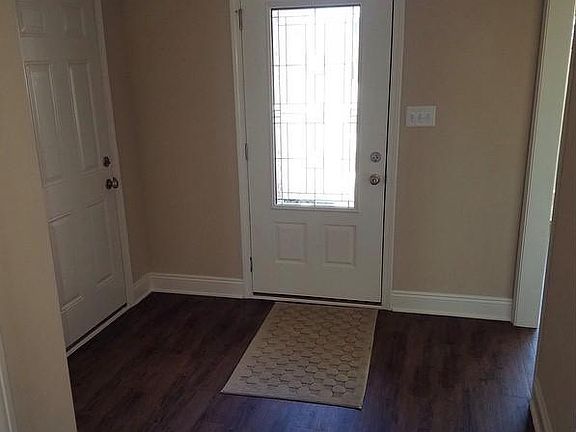 2nd image of 15834 Vintage St
