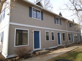 2119 Goss Circle West