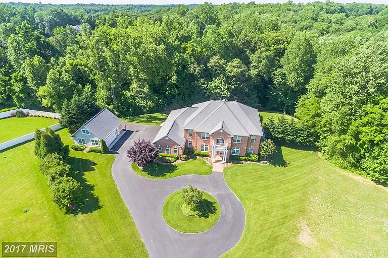 3620 Lantern Ct photo 1