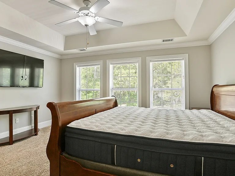 704 Kendal Ct — Photo 27