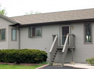 18918 Righeimer Rd, Harvard, IL 60033