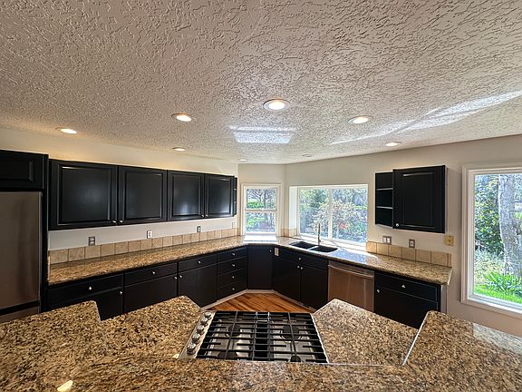 5th image of 3201 E Rivernest Ln
