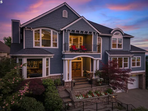 4906 NW Highpoint Dr, Camas, WA 98607