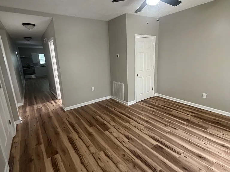 706 Florida St — Photo 4